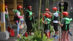 ayung-rafting-1600x900-00002